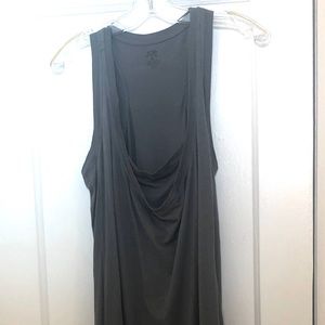 Sleeveless cotton dress.